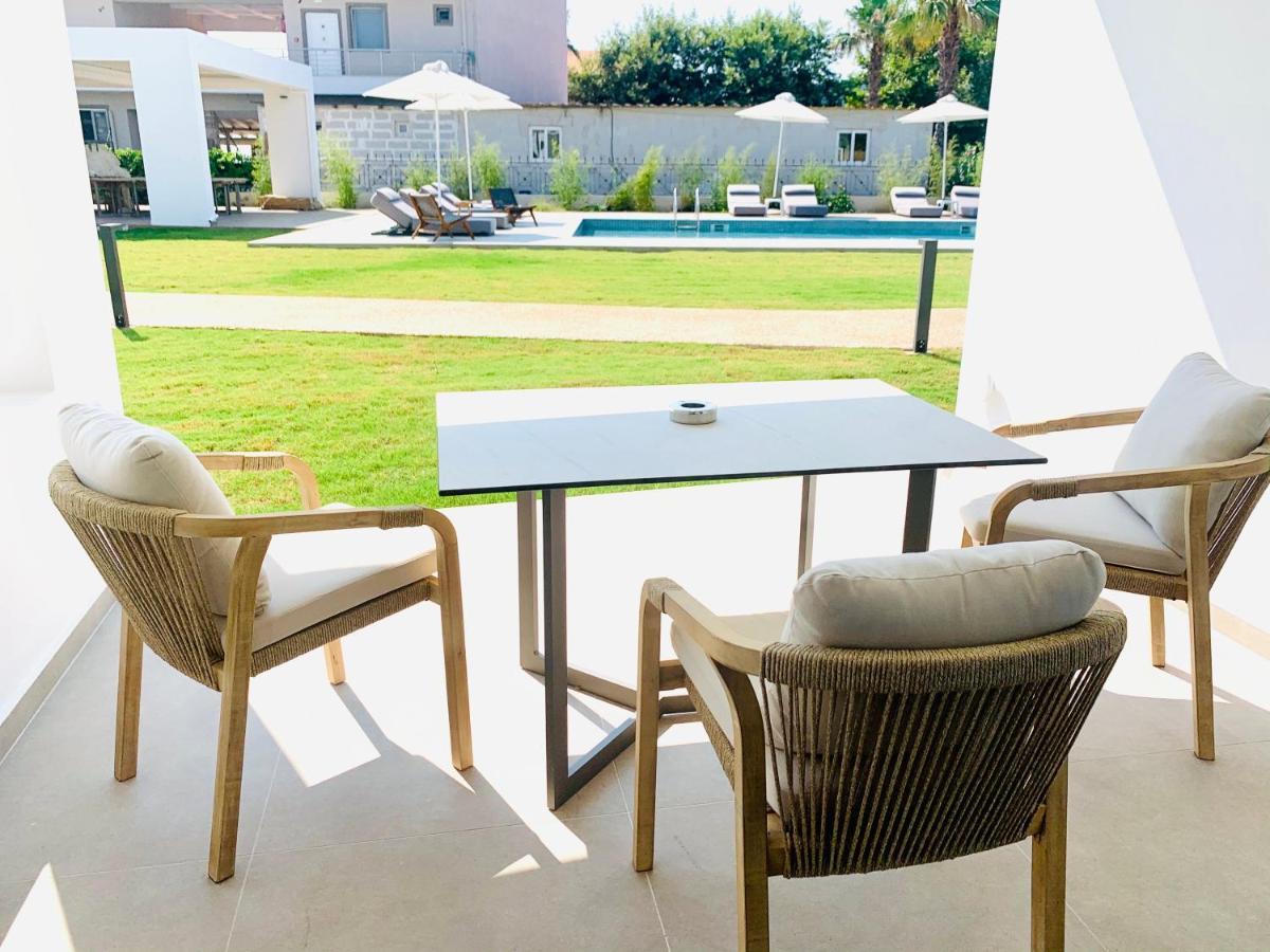 Callisti Suites Sarti Luaran gambar