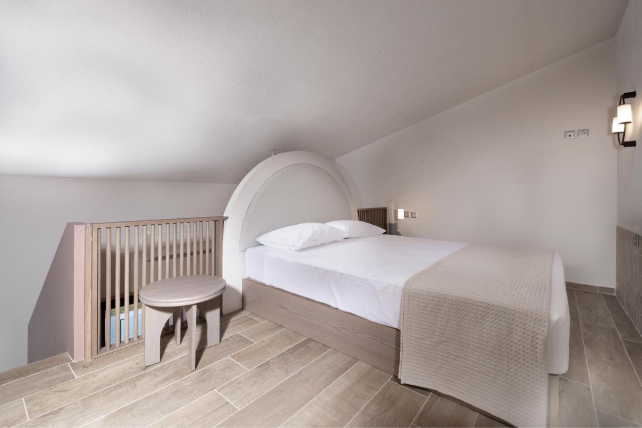 Callisti Suites Sarti Luaran gambar