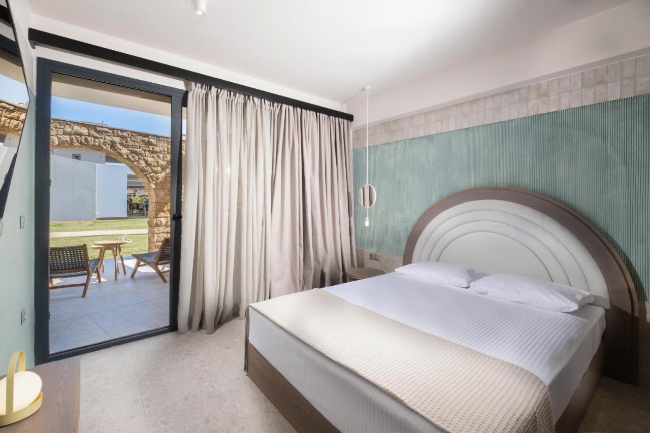 Callisti Suites Sarti Luaran gambar