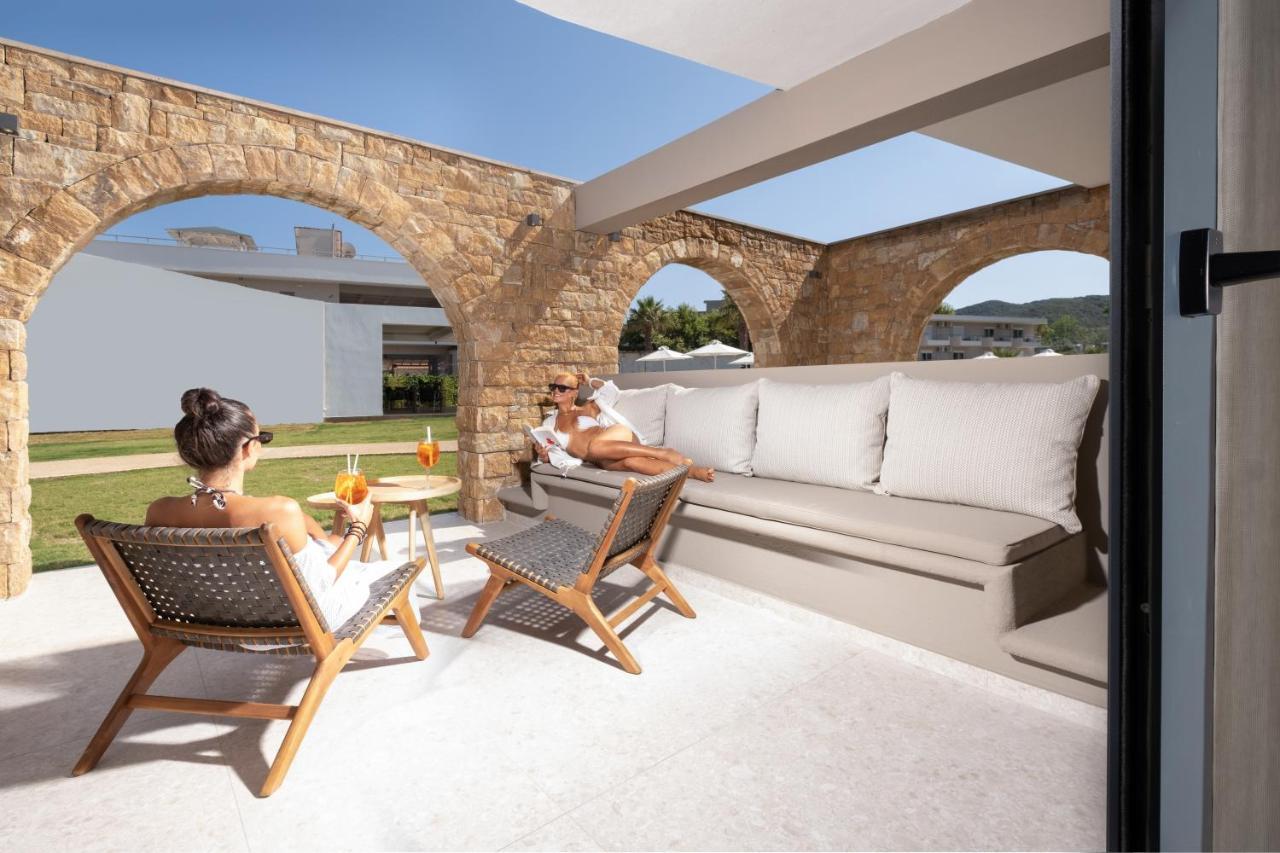 Callisti Suites Sarti Luaran gambar