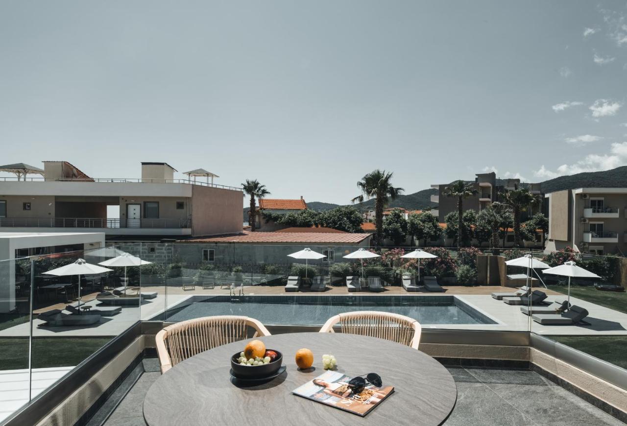 Callisti Suites Sarti Luaran gambar